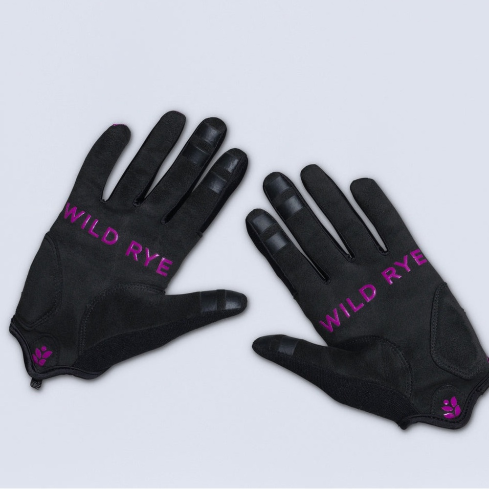 Wild Rye Galena Women’s Gel Bike Gloves in ‘Aster’, size M
